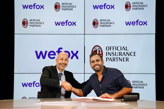Ivan Gazidis, amministratore delegato AC Milan e Julian Teicke, CEO di Wefox | Milan News (Getty Images per A.C. Milan) AC Milan Wefox