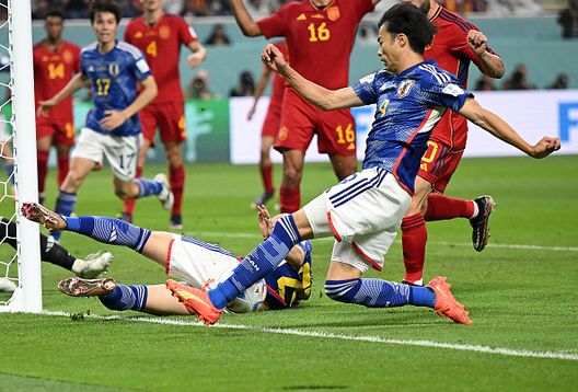 (Photo by Clive Mason/Getty Images) Chi sbaglia paga, arigatò- immagine 2
