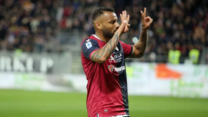 CAGLIARI, ITALY - FEBRUARY 01: Joao Pedro of Cagliari celebrates his goal 1-0   during the Serie A match between Cagliari Calcio and  Parma Calcio at Sardegna Arena on February 1, 2020 in Cagliari, Italy.  (Photo by Enrico Locci/Getty Images)