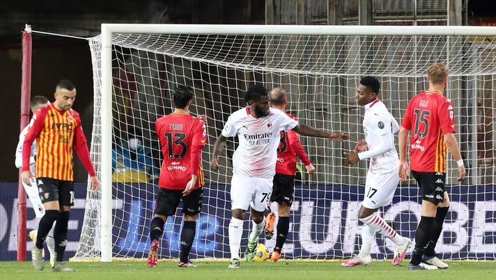 L'esultanza di Franck Kessie dell'AC Milan dopo il gol al Benevento (Getty Images) 