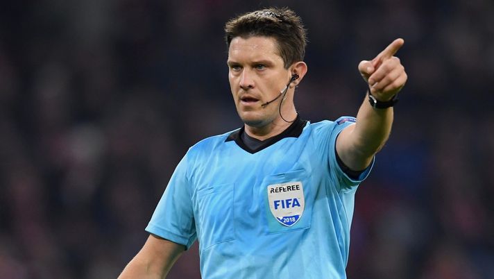 L'arbitro sloveno Matei Jug (Getty Images) 