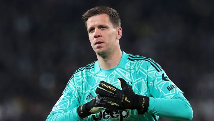 TURIN, ITALY - NOVEMBER 06: Wojciech Szczesny of Juventus looks on during the Serie A match between Juventus and FC Internazionale at on November 06, 2022 in Turin, Italy. (Photo by Emilio Andreoli/Getty Images) Chi mettere e chi evitare in porta: la divisione in fasce per la 22a giornata al fantacalcio- immagine 1