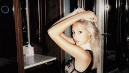 Vicky Varga, scatto in lingerie dal passato: “Una vecchia ma buona!”