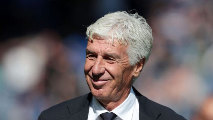 BERGAMO, ITALY - SEPTEMBER 24: Gian Piero Gasperini, Head Coach of Atalanta, looks on prior to the Serie A TIM match between Atalanta BC and Cagliari Calcio at Gewiss Stadium on September 24, 2023 in Bergamo, Italy. (Photo by Emilio Andreoli/Getty Images) Gasperini: “De Ketelaere riferimento, Lookman sta bene. Pasalic e come vedo Muriel” - immagine 1