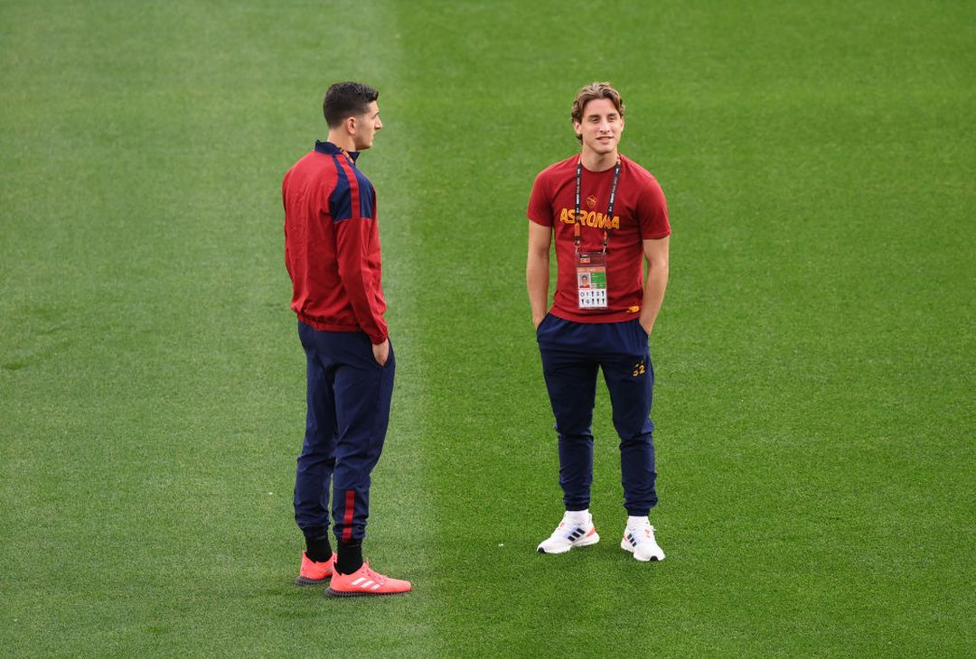 La Roma sul prato della Puskas Arena. Domani la finale – FOTO GALLERY - immagine 53