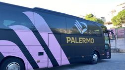 VIDEO Palermo, la squadra di Corini direzione Manchester: la partenza dal Barbera
