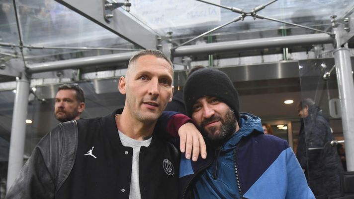 MILAN, ITALY - DECEMBER 10: Marco Materazzi and  Giuliano Sangiorgi attend during the UEFA Champions League group F match between Inter and FC Barcelona at Giuseppe Meazza Stadium on December 10, 2019 in Milan, Italy.  (Photo by Claudio Villa - Inter/Inter via Getty Images) 