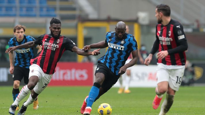 MILAN, ITALY - FEBRUARY 21: Romelu Lukaku of FC Internazionale in action during the Serie A match between AC Milan and FC Internazionale at Stadio Giuseppe Meazza on February 21, 2021 in Milan, Italy. (Photo by Emilio Andreoli - Inter/Inter via Getty Images) 