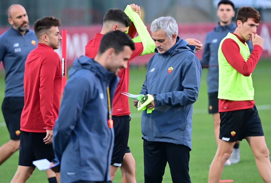 La Roma torna ad allenarsi a Trigoria in vista del Genoa – FOTO GALLERY - immagine 3