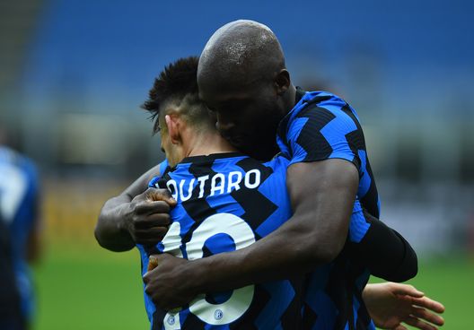 MILAN, ITALY - FEBRUARY 21: Romelu Lukaku of FC Internazionale celebrates with Lautaro Martinez after scoring the third goal during the Serie A match between AC Milan and FC Internazionale at Stadio Giuseppe Meazza on February 21, 2021 in Milan, Italy. (Photo by Claudio Villa - Inter/Inter via Getty Images) MILAN, ITALY - FEBRUARY 21: Romelu Lukaku of FC Internazionale celebrates with Lautaro Martinez after scoring the third goal during the Serie A match between AC Milan and FC Internazionale at Stadio Giuseppe Meazza on February 21, 2021 in Milan, Italy. (Photo by Claudio Villa - Inter/Inter via Getty Images)