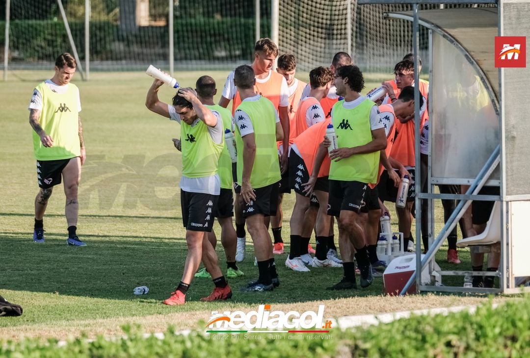 FOTO RITIRO PALERMO, la squadra di mister Baldini si allena a Boccadifalco (Gallery) - immagine 88