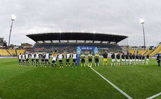 PARMA, ITALY - APRIL 10: A general view prior to the Serie A match between Parma Calcio and AC Milan at Stadio Ennio Tardini on April 10, 2021 in Parma, Italy. Sporting stadiums around Italy remain under strict restrictions due to the Coronavirus Pandemic as Government social distancing laws prohibit fans inside venues resulting in games being played behind closed doors. (Photo by Giuseppe Bellini/Getty Images) PARMA, ITALY - APRIL 10: A general view prior to the Serie A match between Parma Calcio and AC Milan at Stadio Ennio Tardini on April 10, 2021 in Parma, Italy. Sporting stadiums around Italy remain under strict restrictions due to the Coronavirus Pandemic as Government social distancing laws prohibit fans inside venues resulting in games being played behind closed doors. (Photo by Giuseppe Bellini/Getty Images)