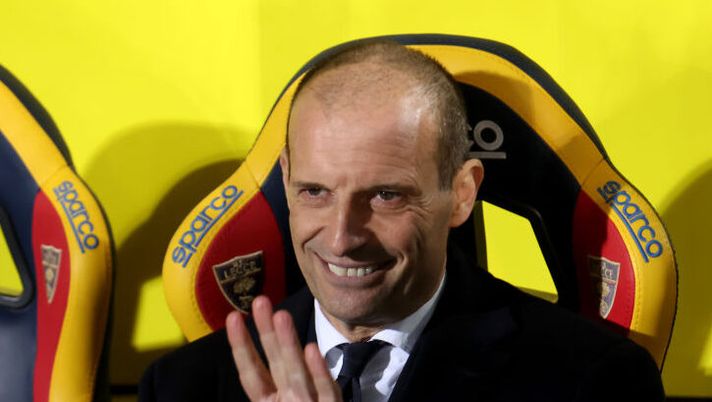 LECCE, ITALY - JANUARY 21: Head coach of Juventus Massimiliano Allegri prior the Serie A TIM match between US Lecce and Juventus - Serie A TIM at Stadio Via del Mare on January 21, 2024 in Lecce, Italy. (Photo by Maurizio Lagana/Getty Images) Allegri: “Ecco chi ha più chance di recuperare tra Chiesa e Rabiot! Vlahovic, cos’è cambiato” - immagine 1