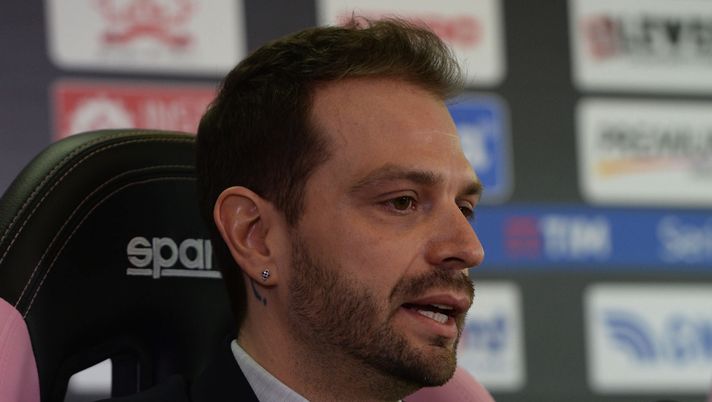 Baccaglini: “Evento musicale per passaggio di consegne? I ragazzi non vanno distratti, magari per la salvezza…” Baccaglini: “Evento musicale per passaggio di consegne? I ragazzi non vanno distratti, magari per la salvezza…”