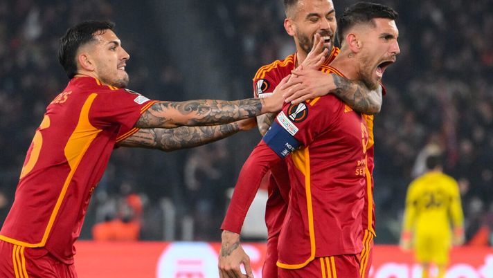 Gioia Roma, Svilar che magie! Feyenoord ko ai rigori, l’Olimpico esplode – FOTO - immagine 1