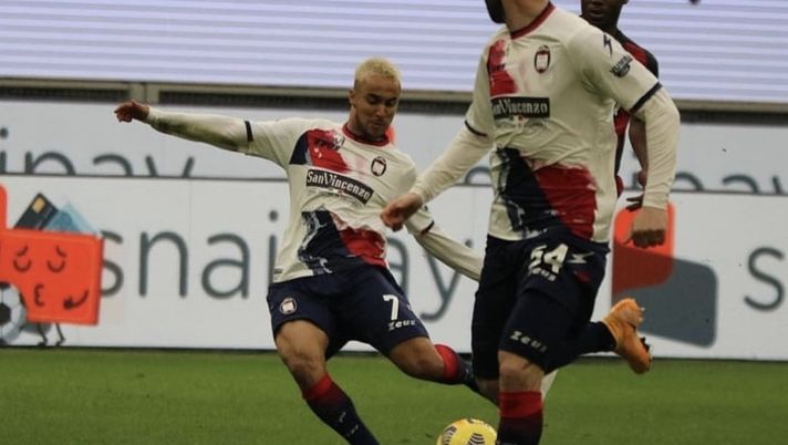 Crotone, Ounas: “Crediamo nella salvezza, dobbiamo tutti dare il massimo per questo obiettivo. Volevo tanto quel gol…” 