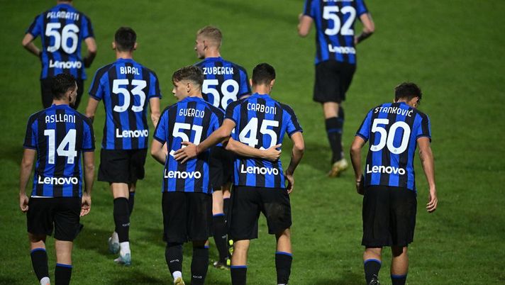 Carboni: “Giocare Dzeko? Bello, da tutti prendo un po’. Voglio sfruttare mie chance” - immagine 1