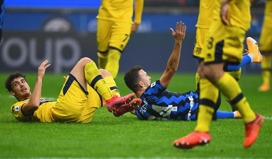 (Photo by Claudio Villa - Inter/Inter via Getty Images) Supercoppa, Maresca scatena il Twitter derby: quel fallo su Leao…e allora su Perisic?!- immagine 4