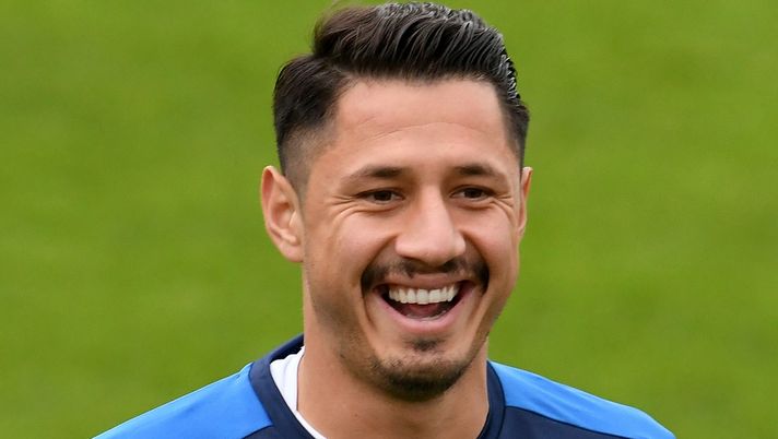 Gianluca Lapadula, attaccante del Milan, qui in allenamento con l'Italia