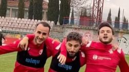 Kvara si diverte coi compagni di nazionale, vittoria a calcio-tennis in allenamento