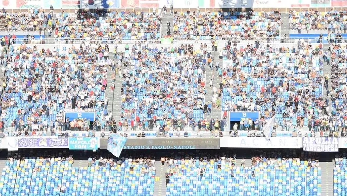 Napoli-Cagliari, biglietti disponibili dalle ore 12: aumenta il prezzo delle curve