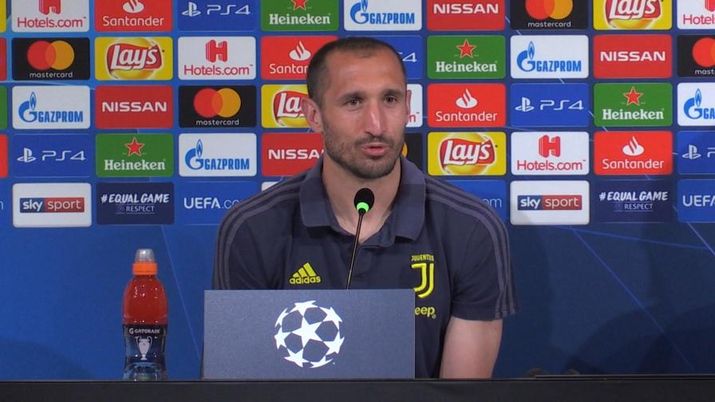 Juventus, Chiellini: “Champions League? Prima chiudiamo il discorso scudetto, poi testa all’Ajax”  Juventus, Chiellini: “Champions League? Prima chiudiamo il discorso scudetto, poi testa all’Ajax”