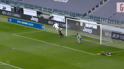 VIDEO Juventus-Genoa, l’errore di CR7: palo a porta vuota, poi ci pensa Morata. Le immagini