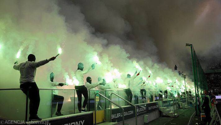 Polonia, imboscata fallita per i tifosi del Legia Varsavia: autostrada bloccata per ore - immagine 1