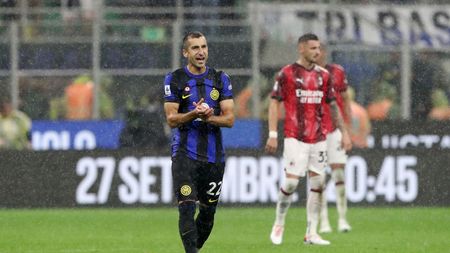 MILAN, ITALY - SEPTEMBER 16: Henrikh Mkhitaryan of Inter Milan celebrates after scoring their sides third goal during the Serie A TIM match between FC Internazionale and AC Milan at Stadio Giuseppe Meazza on September 16, 2023 in Milan, Italy. (Photo by Marco Luzzani/Getty Images)