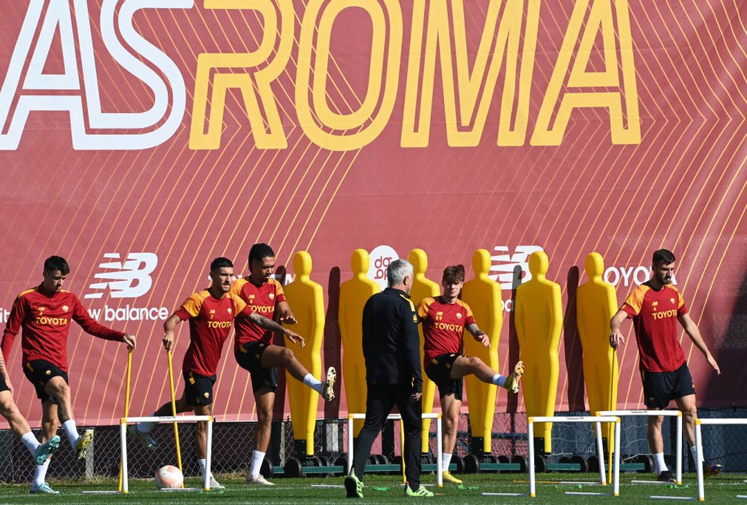 Trigoria, allenamento del mattino in vista del Betis per la Roma – FOTO GALLERY - immagine 8