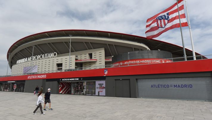 MADRID, SPAIN - FEBRUARY 20: A general view outside the stadium prior to the La Liga Santander match between Atletico de Madrid and Levante UD at Estadio Wanda Metropolitano on February 20, 2021 in Madrid, Spain. Sporting stadiums around Spain remain under strict restrictions due to the Coronavirus Pandemic as Government social distancing laws prohibit fans inside venues resulting in games being played behind closed doors. (Photo by Denis Doyle/Getty Images) MADRID, SPAIN - FEBRUARY 20: A general view outside the stadium prior to the La Liga Santander match between Atletico de Madrid and Levante UD at Estadio Wanda Metropolitano on February 20, 2021 in Madrid, Spain. Sporting stadiums around Spain remain under strict restrictions due to the Coronavirus Pandemic as Government social distancing laws prohibit fans inside venues resulting in games being played behind closed doors. (Photo by Denis Doyle/Getty Images)