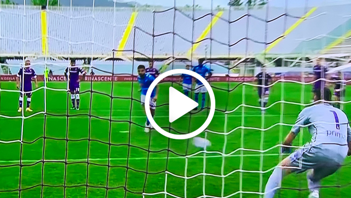Fiorentina-Napoli, Insigne sbaglia il rigore ma va in gol: è 0-1! |VIDEO Fiorentina-Napoli, Insigne sbaglia il rigore ma va in gol: è 0-1! |VIDEO