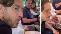 VIDEO / Vacanze a Mosca, Ilary tortura Totti con il cibo: “Ma sei matta?”