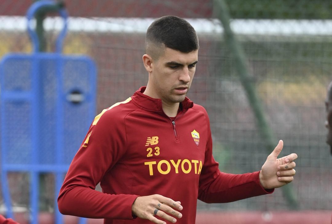 Roma, allenamento in vista del Bayer: ci sono Dybala e Wijnaldum – FOTO GALLERY - immagine 5