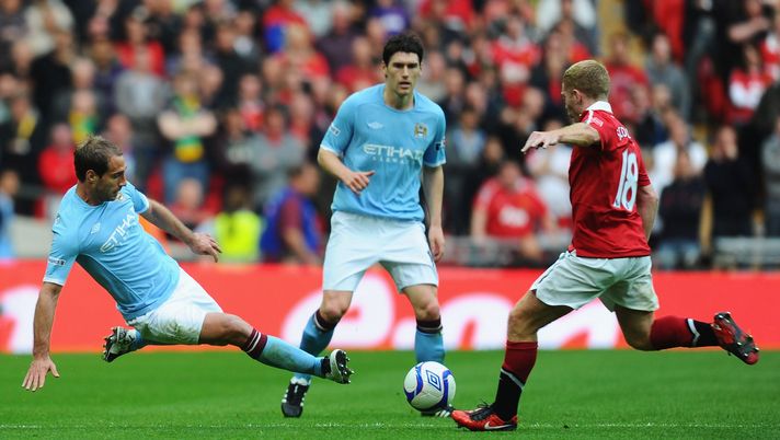 Scholes, la sua vita raccontata a Neville: “Il mio derby sempre con il City, non con i Reds…” - immagine 1