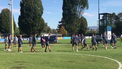 VIDEO FCIN1908 / Verso PSV-Inter, continua la rifinitura alla Pinetina: torello e penalità…