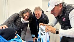 Spal, Tacopina consegna maglia a Giorgio ragazzo affetto da mucopolisaccaridosi