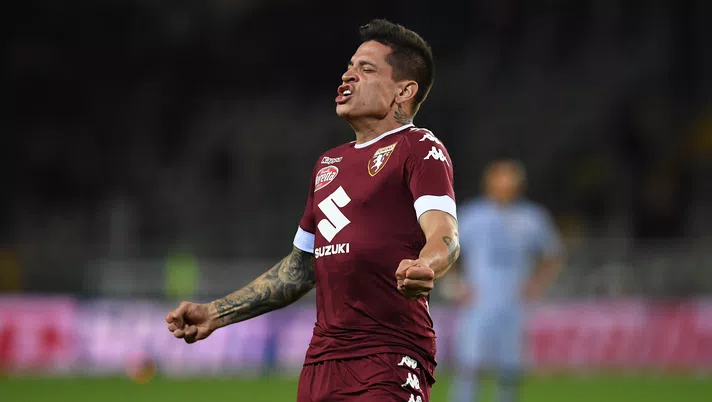 TURIN, ITALY - APRIL 29:  Manuel Iturbe of FC Torino celebrates a goal during the Serie A match between FC Torino and UC Sampdoria at Stadio Olimpico di Torino on April 29, 2017 in Turin, Italy.  (Photo by Valerio Pennicino/Getty Images)