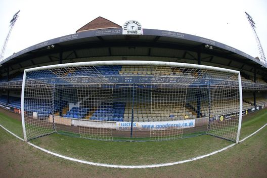 Rischio fallimento per il Southend: in campo palloni da spiaggia per il presidente: “Paga il tuo staff”- immagine 2