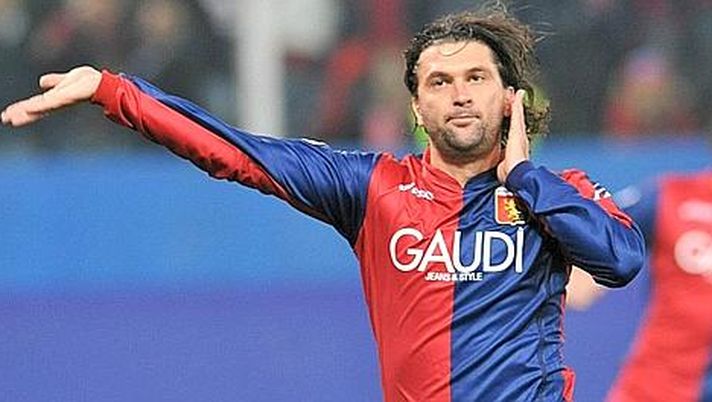 Genoa, Milanetto chiude al Napoli: “Ci teniamo stretto Pavoletti, è il nostro attaccante”  Genoa, Milanetto chiude al Napoli: “Ci teniamo stretto Pavoletti, è il nostro attaccante”