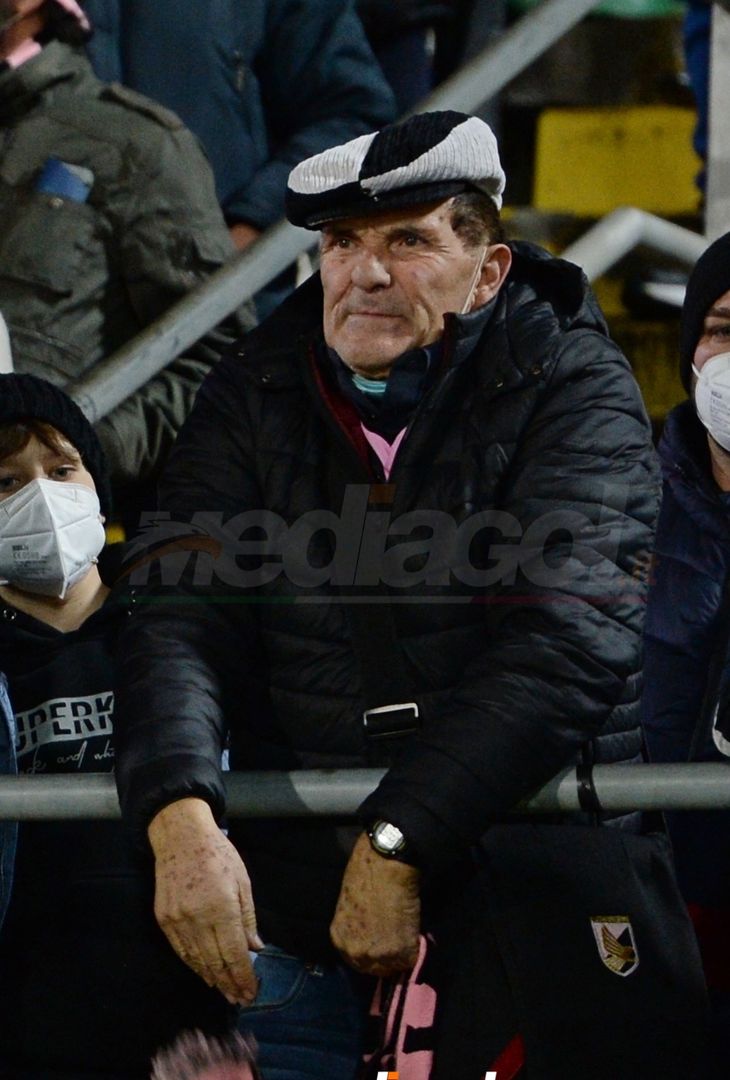 FOTO, i tifosi allo stadio per Palermo – Monopoli 2-1 (Gallery) - immagine 3
