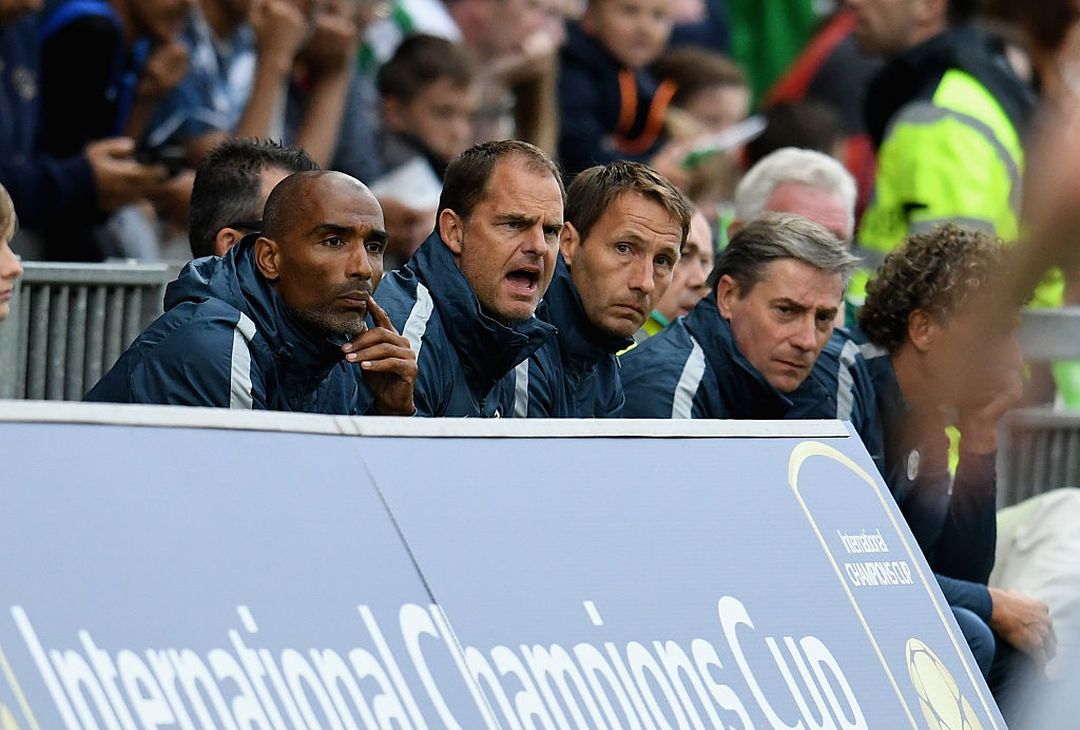  LIMERICK, IRELAND - AUGUST 13:  Head coach FC Internazionale Frank de Boer (C) reacts during the International Champions Cup match between FC Internazionale Milano and Glasgow Celtic at Thomond Park on August 13, 2016 in Limerick, Ireland.  (Photo by Claudio Villa - Inter/Inter via Getty Images) 