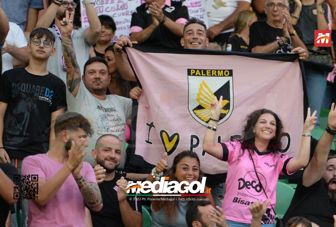 FOTOTIFO, Palermo-Perugia 2-0: i tifosi allo stadio Renzo Barbera (Gallery) - immagine 58