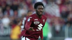 Ola Aina, l’esterno granata compie oggi 26 anni
