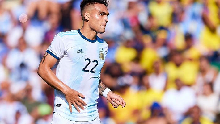 ELCHE, SPAIN - OCTOBER 13: Lautaro Martinez of Argentina looks on during the international friendly match between Ecuador and Argentina at Estadio Manuel Martinez Valero on October 13, 2019 in Elche, Spain. (Photo by Quality Sport Images/Getty Images) 