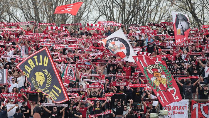 Monza-Napoli, tensione tra le due tifoserie al termine del match: la ricostruzione - immagine 1