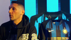 VIDEO FCIN1908 / Inter, presentazione della maglia mashup: c’è Materazzi