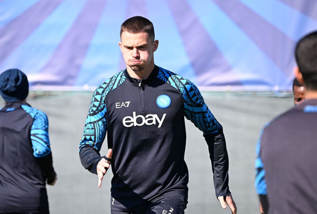 Allenamento mattutino per il Napoli in vista del Genoa: tutte le foto della seduta.