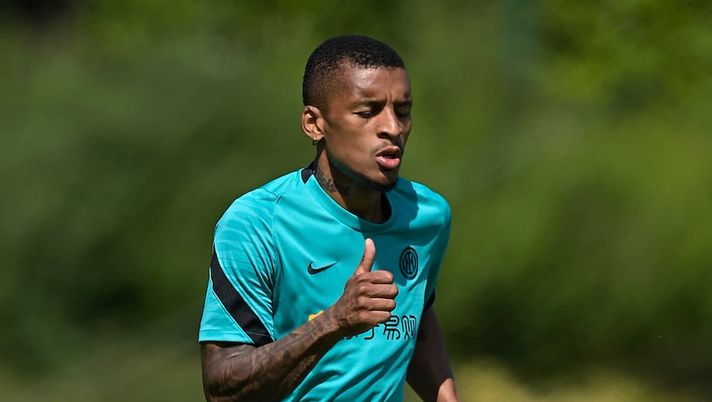 Inter, affare fatto: Dalbert dice sì al Cagliari. Ecco la formula dell’affare - immagine 1