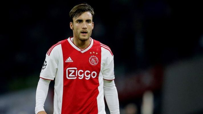 Tagliafico-Napoli, ten Hag: “Vuole andare via ma io cercherò di trattenerlo” Tagliafico-Napoli, ten Hag: “Vuole andare via ma io cercherò di trattenerlo” - immagine 1